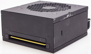 Netzteil mit Edge Connector statt Kabeln