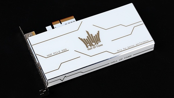 Hall of Fame: Galax bringt SSDs für U.2, M.2 und PCIe in HoF-Familie