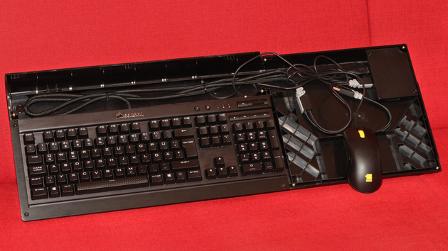 Corsair Lapdog im Test: Couch-Gaming-Auflage für Maus und Tastatur