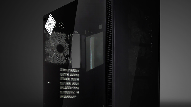 anidees AI-Crystal: Midi-Tower mit viel getöntem Glas an Front und Seiten