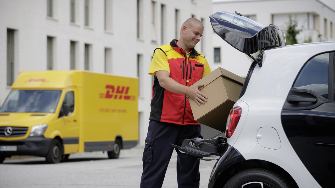 Paketzustellung: Smart-Kofferraum wird zur Paketbox