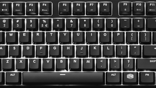 Cooler Master MasterKeys Pro: Weiße LEDs für mechanische Tastaturen in M und L