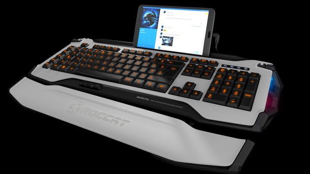 Roccat Skeltr: Bunte Spieletastatur mit Doppelbeziehung zum Handy