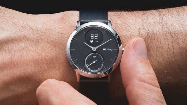 Withings Steel HR: Analoge Uhr samt Display und Herzfrequenzmesser