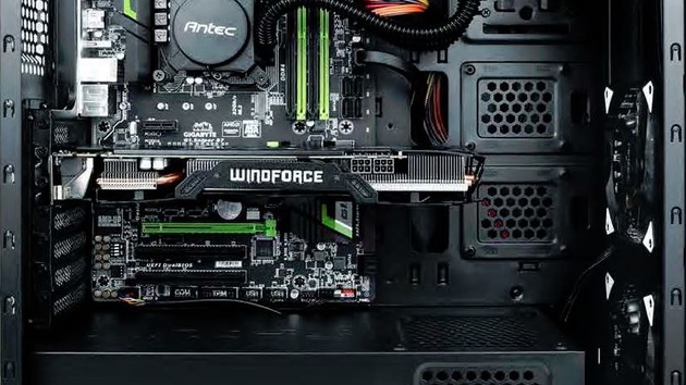 Midi-Tower: Antec lässt GX1200 siebenfarbig leuchten
