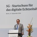 Verkehrsminister Dobrindt: 5G-Netze für Straßen und Städte bis 2025