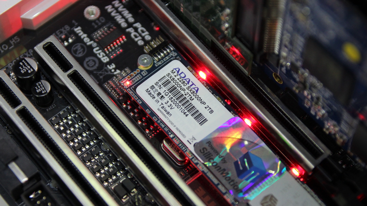Adata XPG SX8000: SSD erhält noch mehr Leistung nur mit Kühlkörper