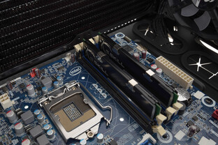 Corsair Crystal 460X RGB – Ein 280-mm-Dual-Radiator im Deckel ist möglich, jedoch nur ohne Lüfter