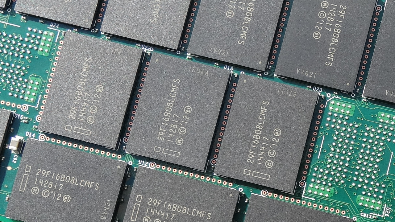 Firmware-Update: Intel bessert bei SSD 750 Series erneut nach