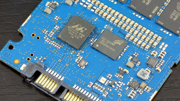Crucial MX300 im Nachtest: Die neue Firmware M0CR040 macht alles besser