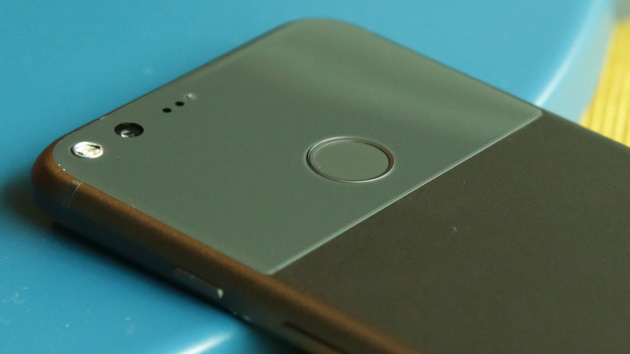 Google Pixel: Android 7.1.1 schaltet VoLTE frei