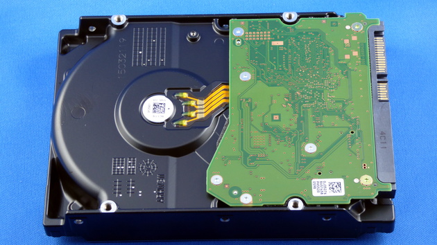 Western Digital: Helium-HDDs mit 12 und 14 TByte im 8-Platter-Design