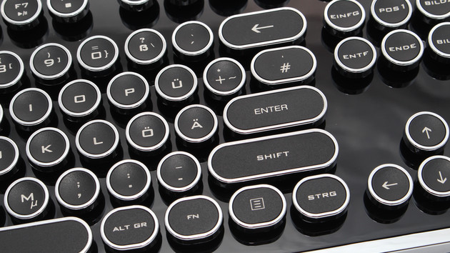 Nanoxia Ncore Retro im Test: Tippen like it's 1888