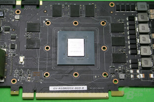 Nahaufnahme der GPU nach Entfernen der alten Wärmeleitpaste