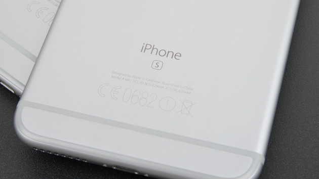 Apple: iOS 10.2.1 soll plötzliches Abschalten reduzieren