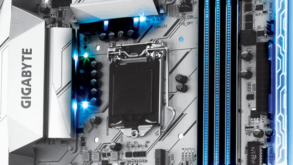 Gigabyte GA-Z270X-Designare: Silber Mainboard mit RGB-LED und USB 3.1 Gen2 an der Front