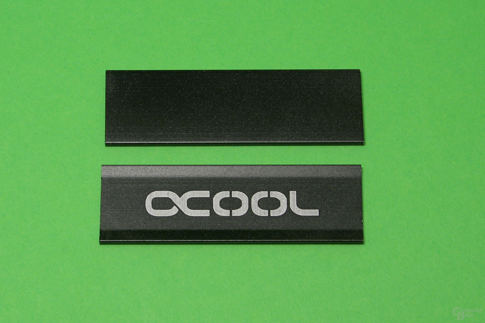 Alphacool HDX M.2: Ober- und Unterseite der SSD werden bedeckt