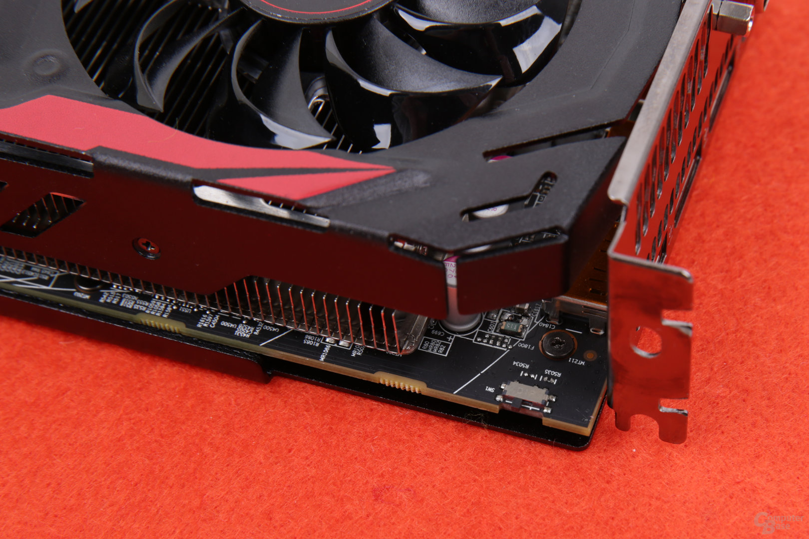 PowerColor Radeon RX 570 Red Devil - BIOS-Schalter
