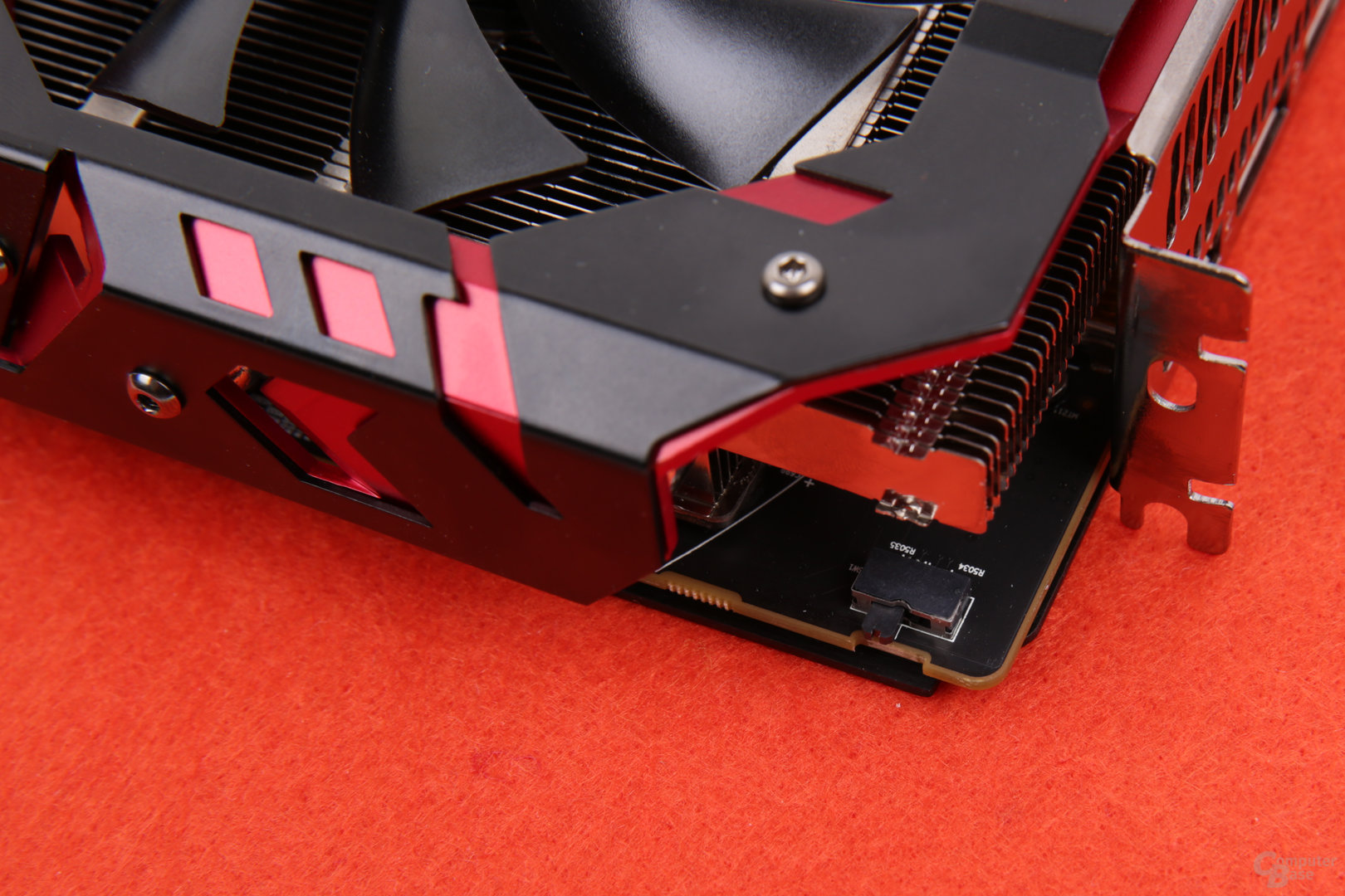 PowerColor Radeon RX 580 Red Devil - BIOS-Schalter