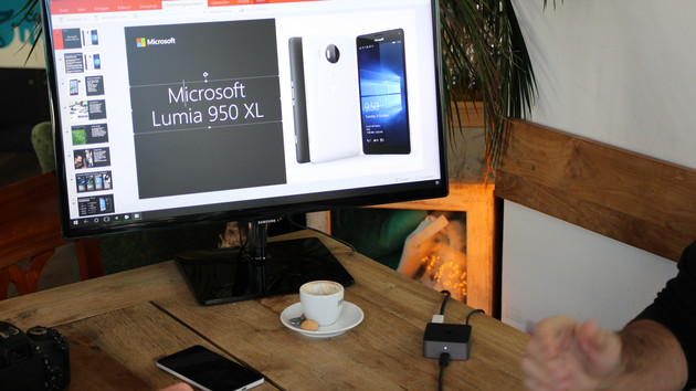 Satya Nadella: Microsoft entwickelt anders aussehende Smartphones