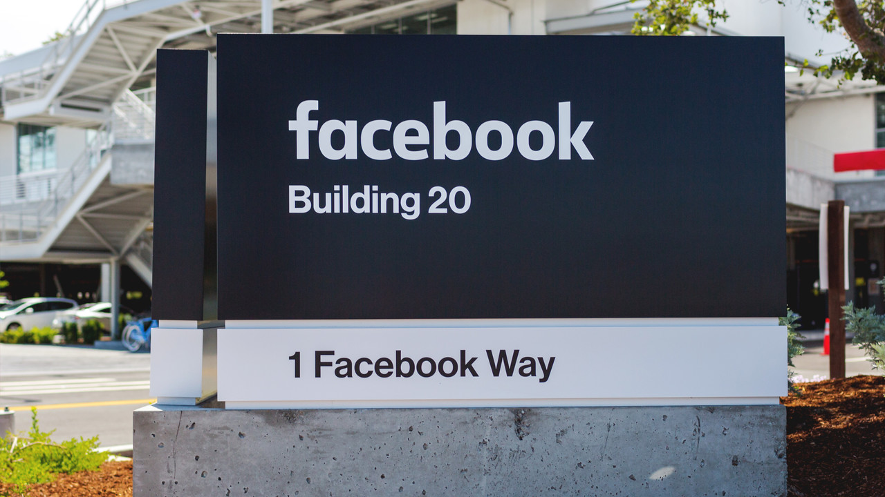 Facebook: Präzise Löschregeln für überlastete Mitarbeiter