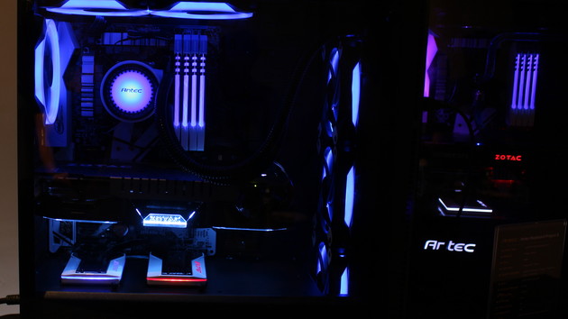 Antec: Schlichte Gehäuse mit und ohne RGB-Lightshow