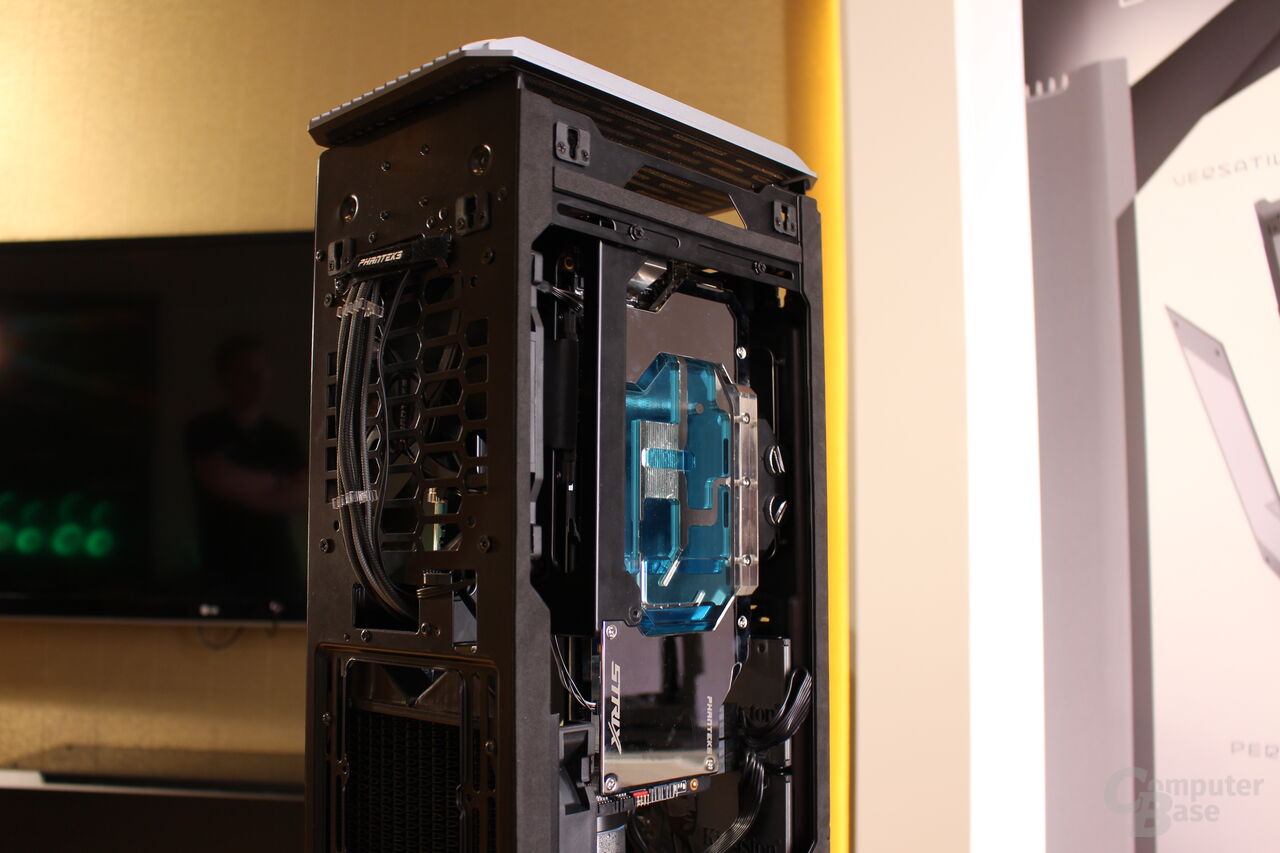 Phanteks Shift X