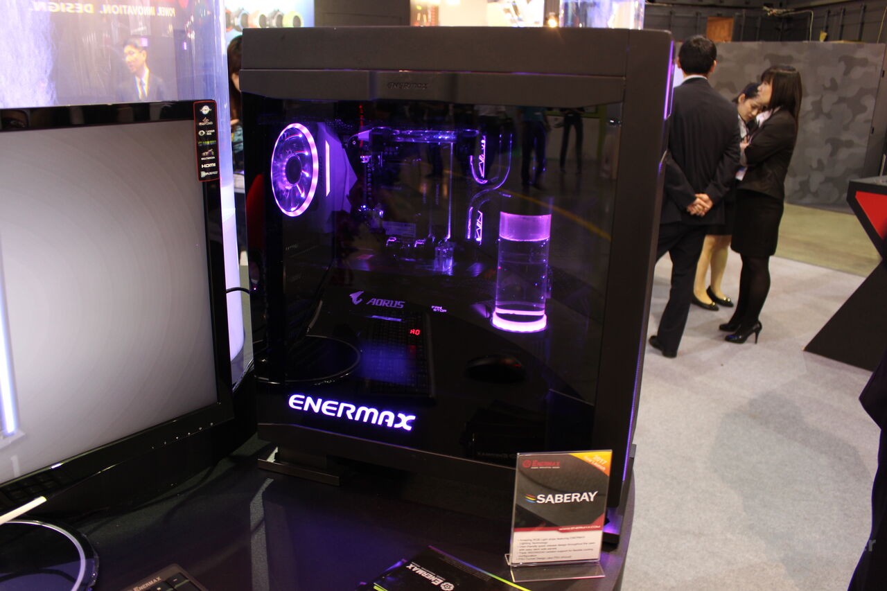 Enermax Saberay