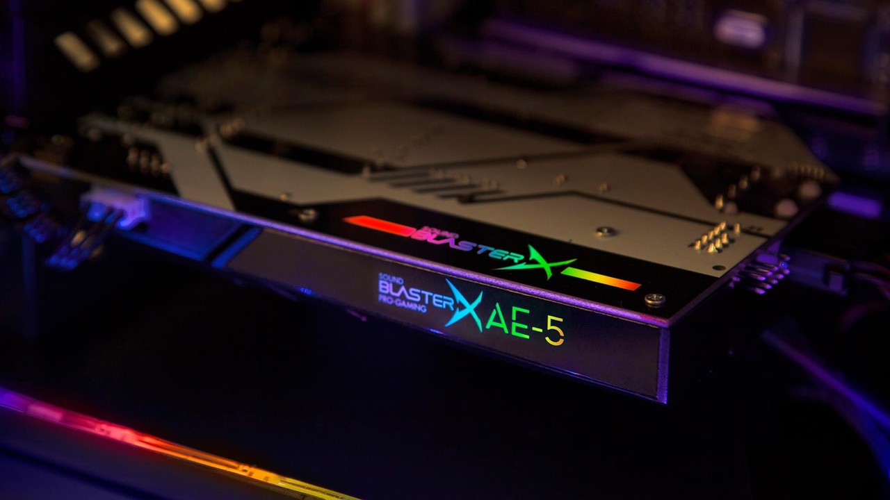 Creative Sound BlasterX AE-5: Jetzt erstrahlen auch Soundkarten in RGB-Farben