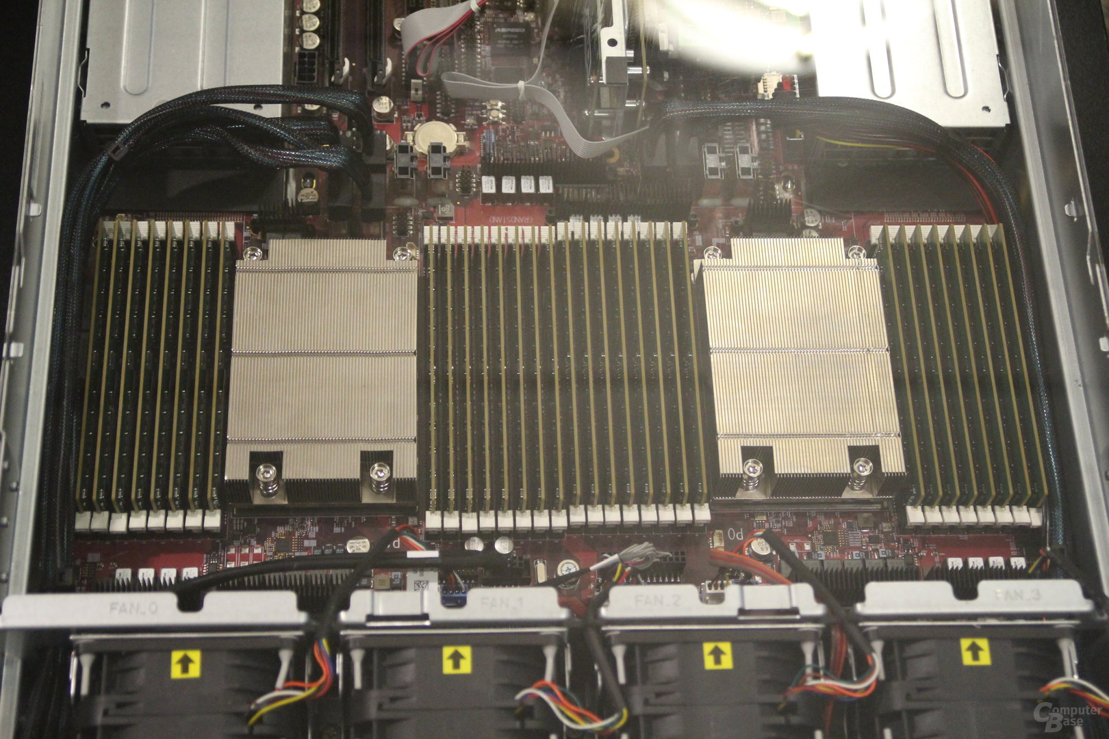 AMD Epyc-Server mit zwei Sockeln