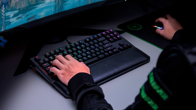 Razer BlackWidow TE V2: Instant Trigger Technology für „unfairen Vorteil“ in Spielen