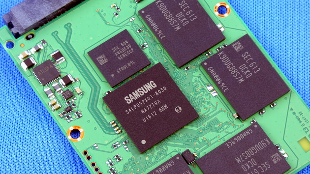 Samsung: Nächstes Jahr kommt die 128-TB-SSD mit Terabit-QLC-Flash