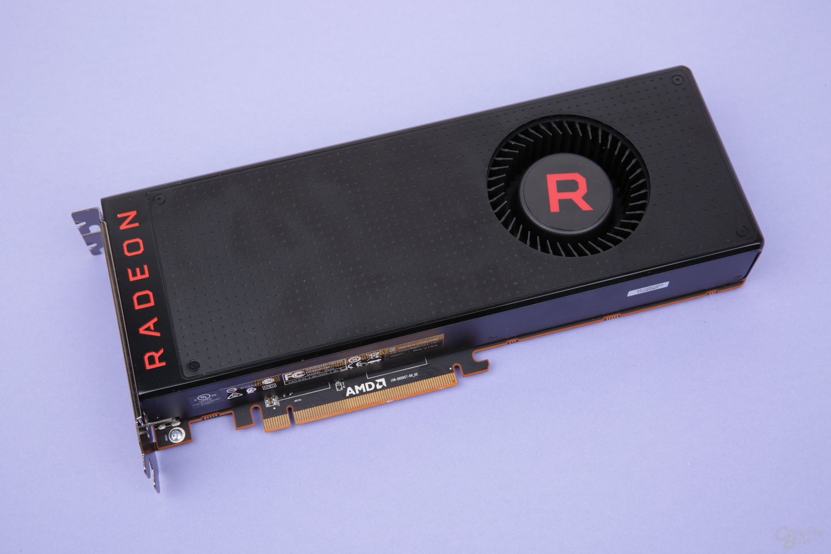 Die AMD Radeon RX Vega 64