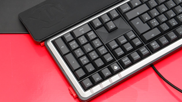 Cherry MX Board 5.0 im Test: Acht Stellfüße sind teurer Komfort