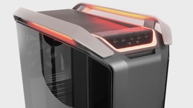 Cosmos C700P im Test: Cooler Masters Big Tower hat Ausstrahlung