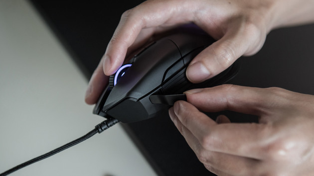 Razer Basilisk: DPI-Griff und Mausrad-Regler für Spieler