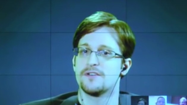 Edward Snowden: Google nicht zum „Sheriff des Internets“ ernennen
