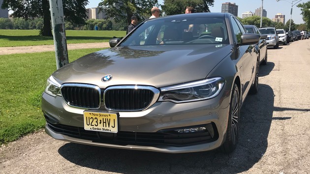 Alexa im Auto: BMW integriert Amazon-Assistentin ab Mitte 2018