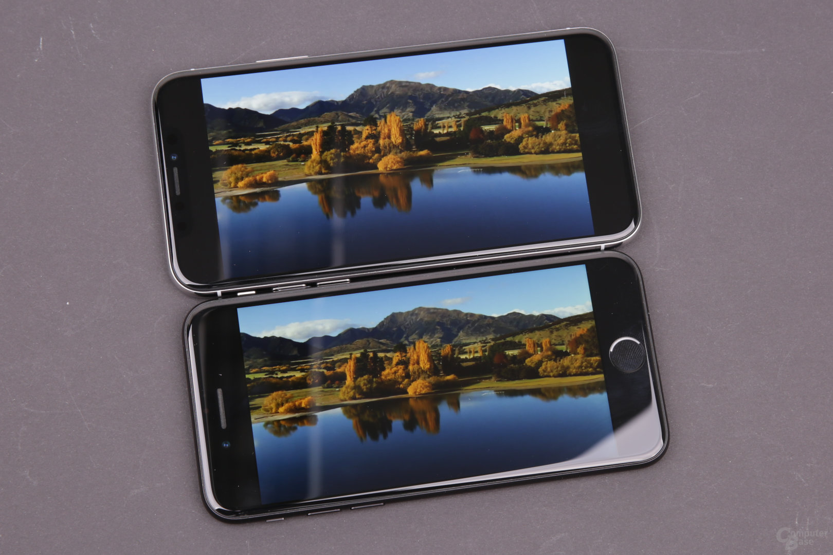 iPhone X und iPhone 7 in 16:9