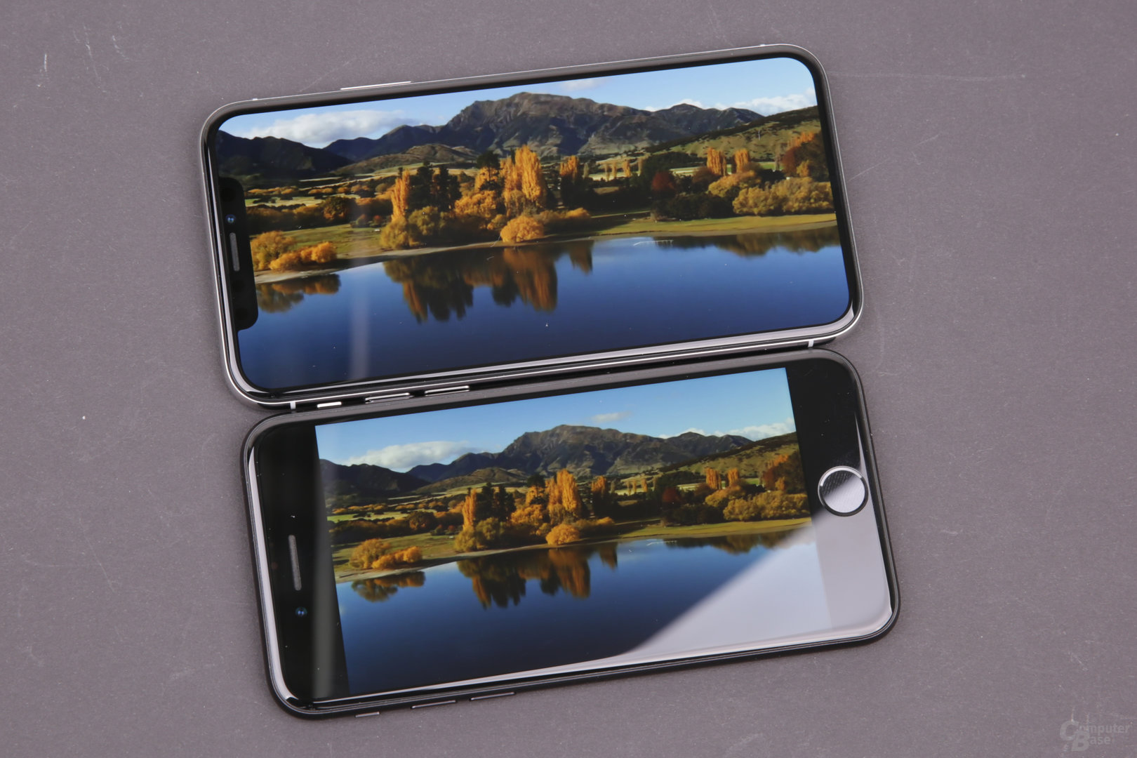 iPhone X mit Zoom und iPhone 7 in 16:9