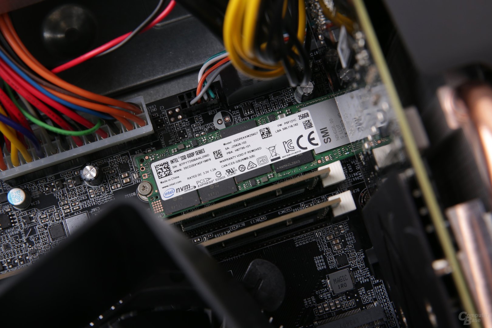 Intel SSD 600p mit 256 GB (NVMe)