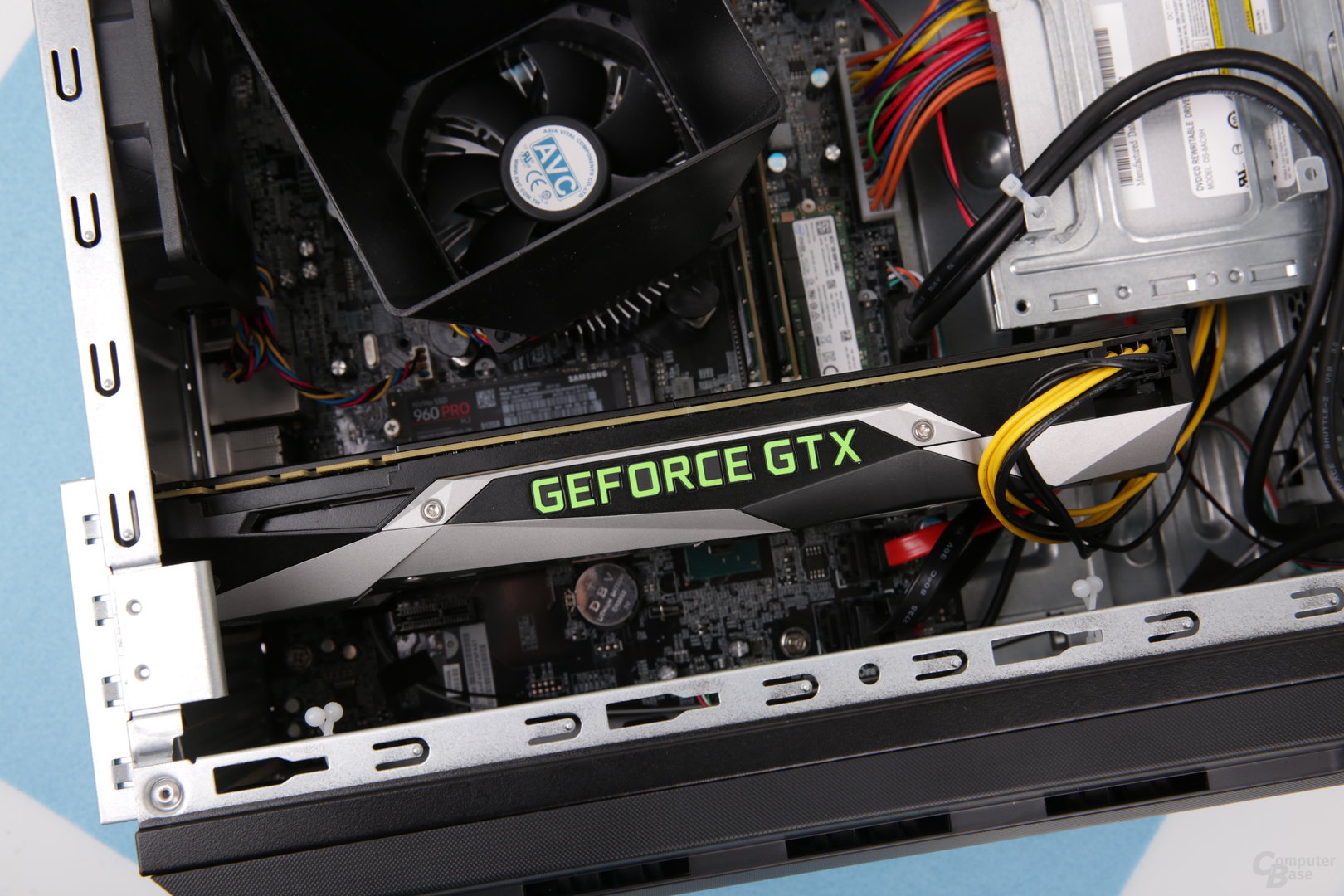 Eine GeForce GTX 1080 mit 8-PIN-Anschluss ist möglich