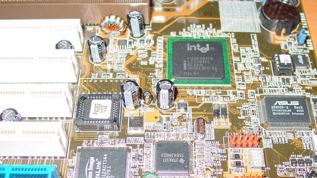 Im Test vor 15 Jahren: Dual-Channel-DDR mit Granite Bay gegen Rambus