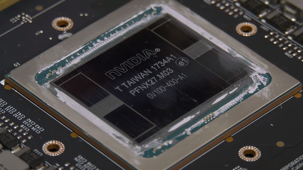 Nvidia: Titan V im Detail auseinander gebaut und erste Benchmarks