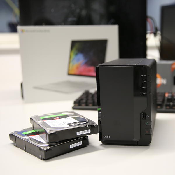 Synology DS218 im Test - ComputerBase