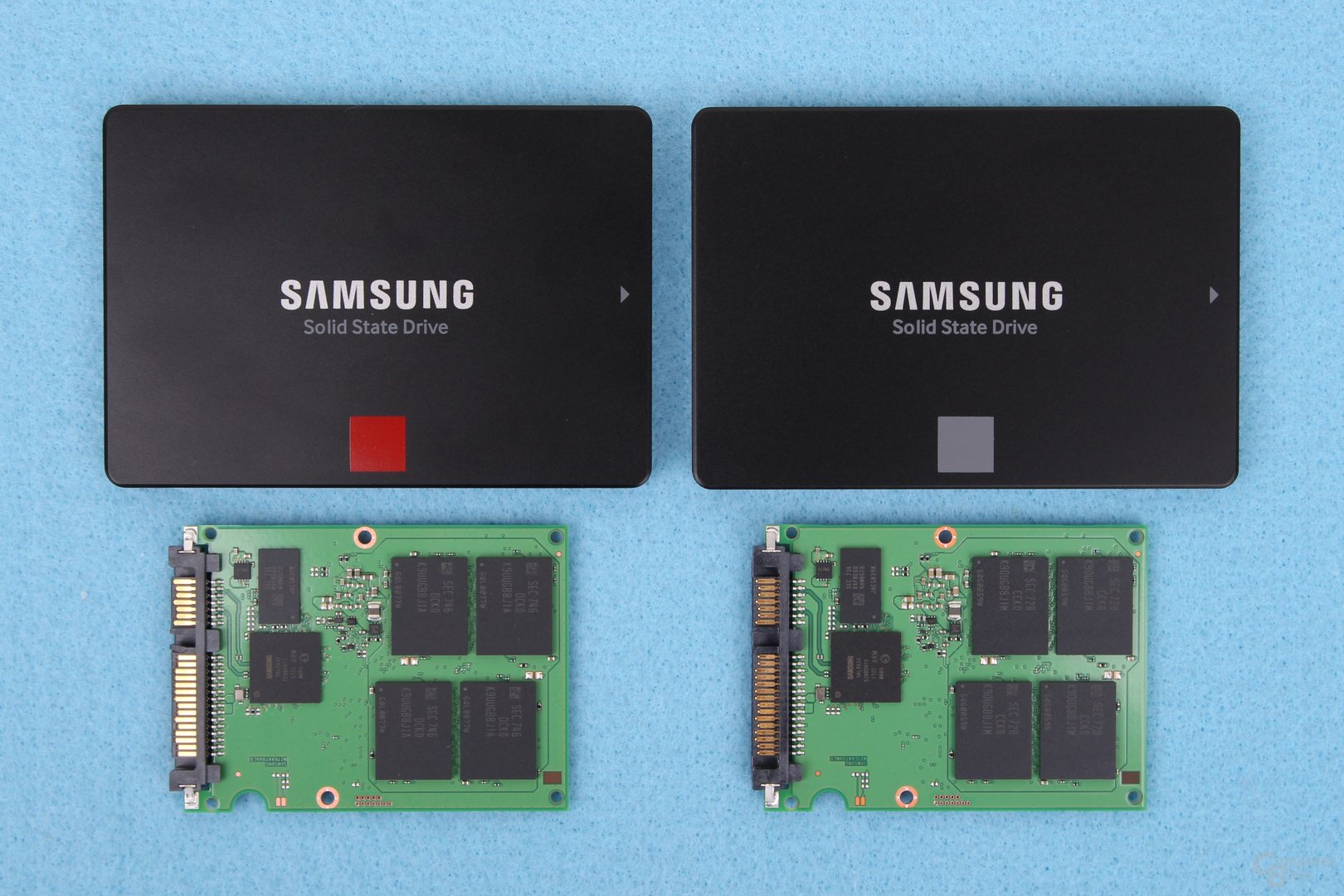 Samsung SSD 860 Pro (links) und Evo zerlegt