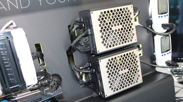 Phanteks Revolt: Ein Netzteil für zwei, oder zwei Netzteile für einen PC