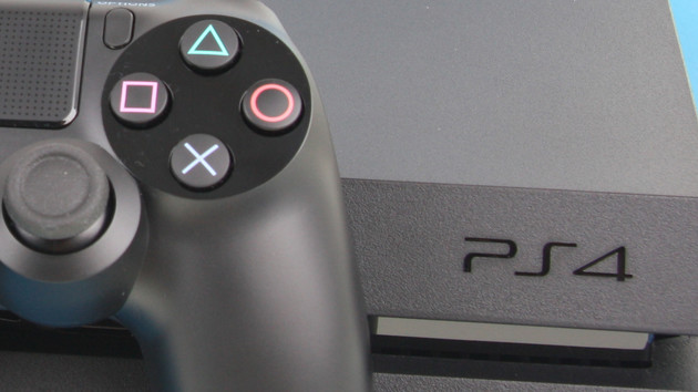 Jailbreak: Gehackte PlayStation 4 spielt PS2- und PS4-Kopien