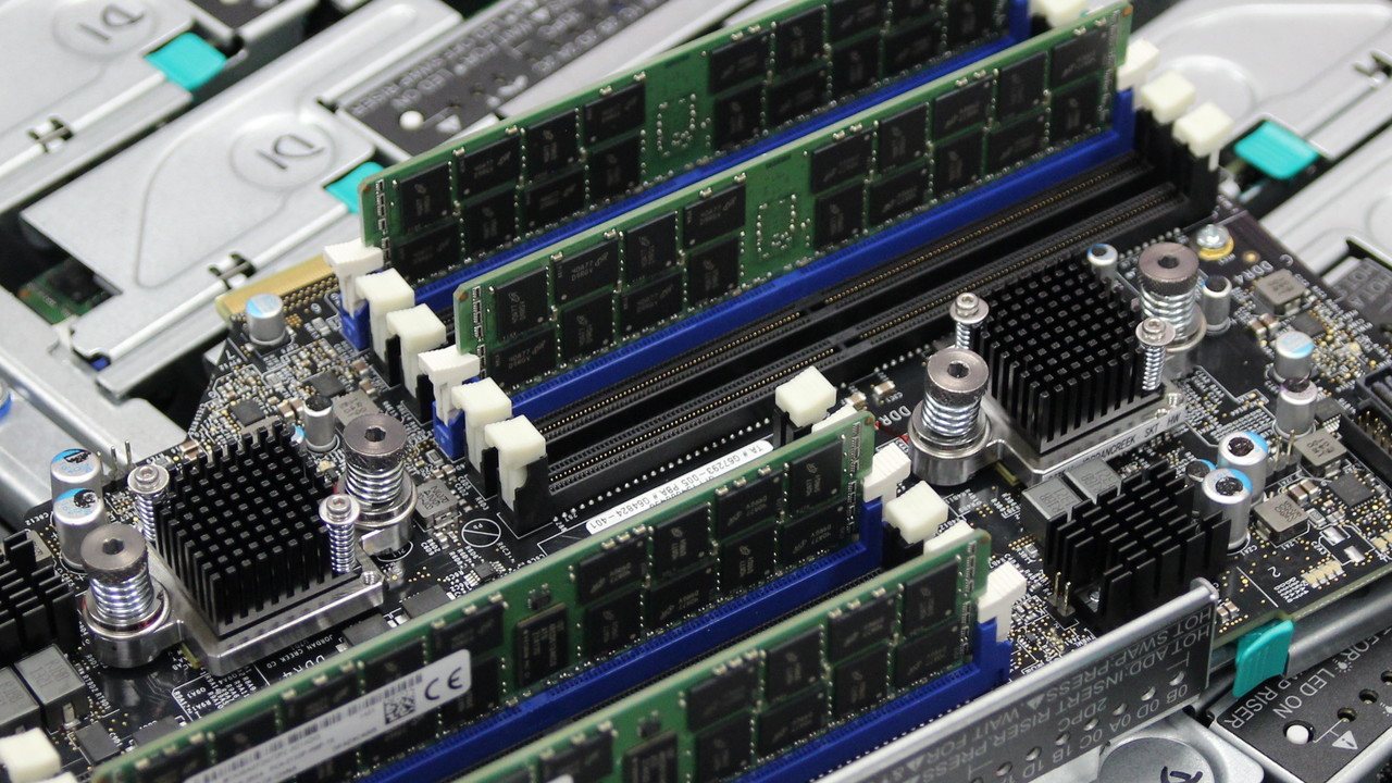 Arbeitsspeicher: SK Hynix listet neue DDR4-Chips für 256-GB-Module