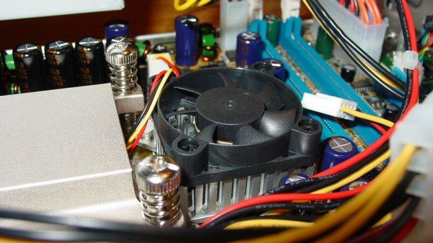 Im Test vor 15 Jahren: Nvidias nForce 2 mit GeForce MX und zickigem Treiber